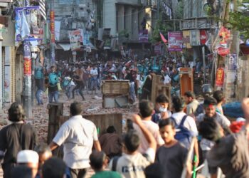 Internet and Mobile Services Cut Off in Bangladesh Amid Violent Protests