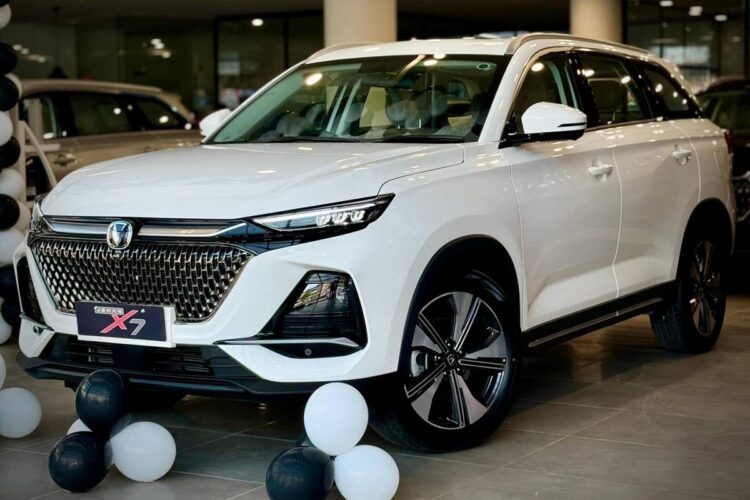 Changan Launches Upgraded Oshan X7 Facelift