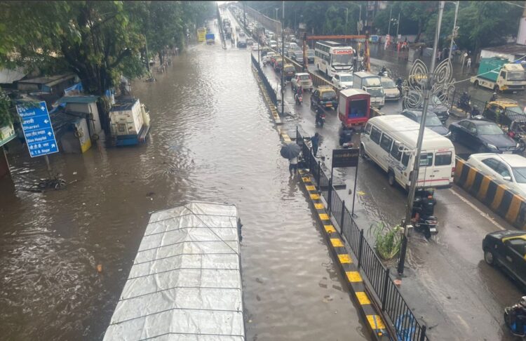 Heavy Rains Bring Mumbai to a Standstill