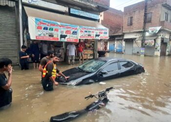 Lahore Breaks 44-Year Rainfall Record: Roads Turn to Rivers