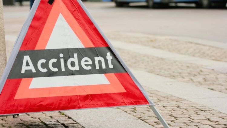 Tragic Accident Claims Six Lives on Jhang Road, Bhakkar