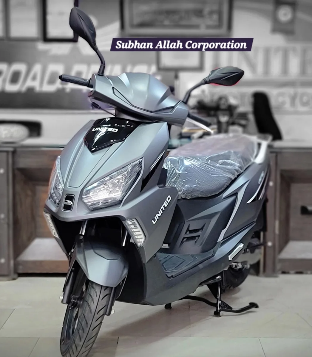 New United Scooty 100cc  Images are courtesy of Subhan Allah Corporation Lahore