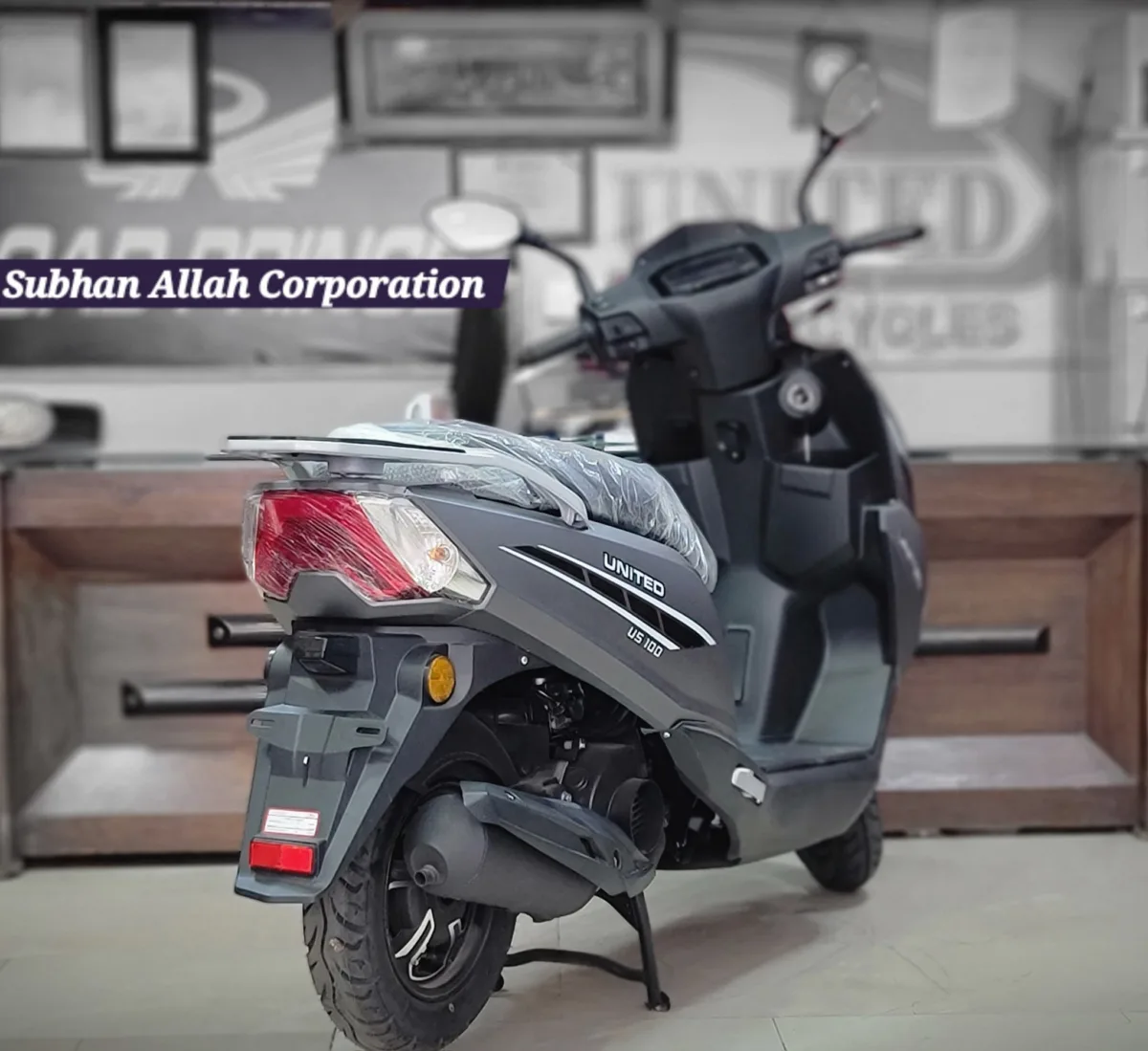 New United Scooty 100cc  Images are courtesy of Subhan Allah Corporation Lahore