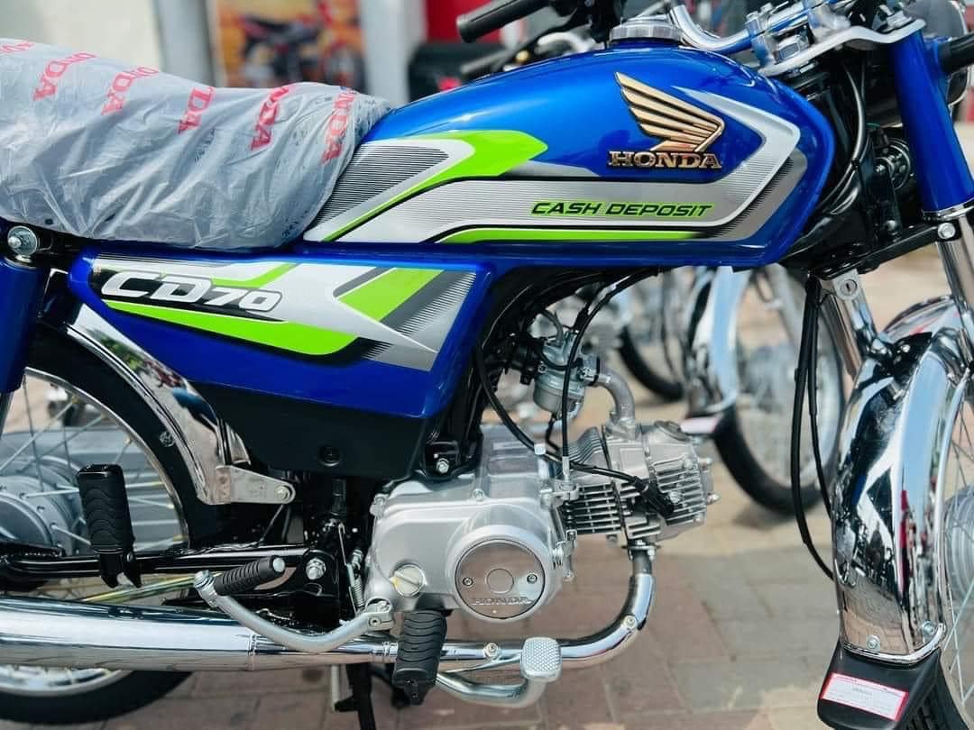 Brand New Honda CD 70 Price in Pakistan November 2024  - Blue color