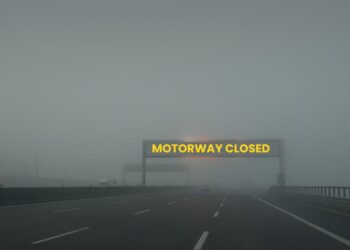 Motorways connecting Lahore Closed Due to Dense Fog and Smog