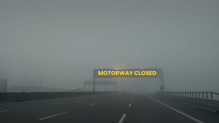 Motorways connecting Lahore Closed Due to Dense Fog and Smog