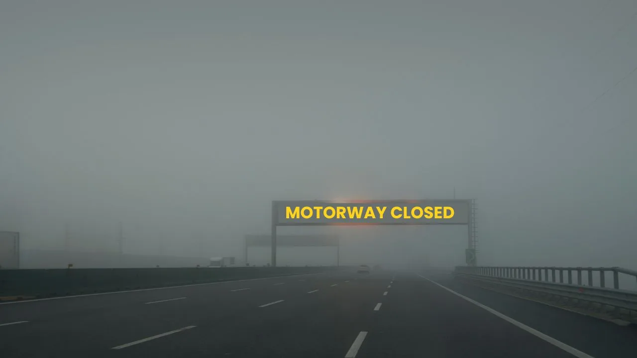 Motorways connecting Lahore Closed Due to Dense Fog and Smog