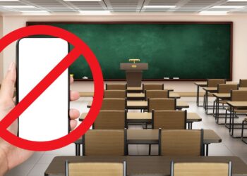 Punjab Bans Mobile Phone Use in College Classrooms